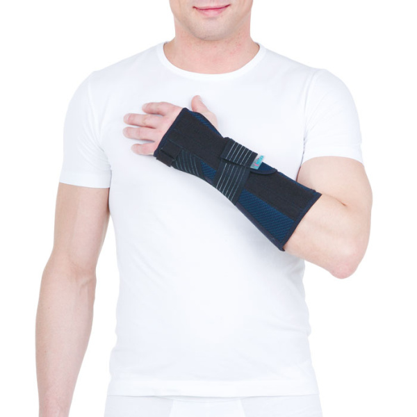 Бандаж на лучезапястный сустав Т.36.92L Evolution (Т-8392)  Бандаж на лучезапястный сустав Т.36.92L Evolution (Т-8392)