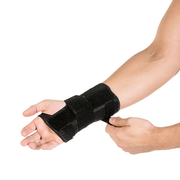 Бандаж на лучезапястный сустав компрессионный с анатомическими шинами Т.36.11R (Т-8311R) Trives Бандаж на лучезапястный сустав компрессионный с анатомическими шинами Т.36.11R (Т-8311R) Trives