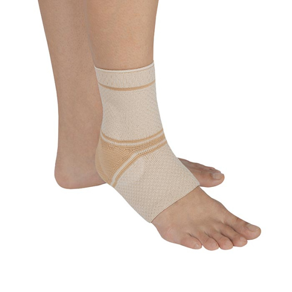 Бандаж компрессионный на голеностопный сустав с силиконовыми пелотами Т-8681/3 Evolution Silver (Т.46.81)  Бандаж компрессионный на голеностопный сустав с силиконовыми пелотами Т-8681/3 Evolution Silver (Т.46.81)