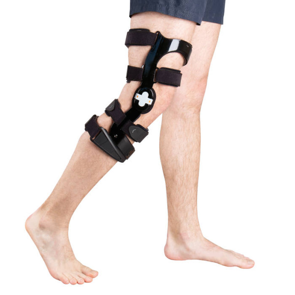 Ортез на коленный сустав (правый) Т.44.52R  Trives Ортез на коленный сустав (правый) Т.44.52R  Trives